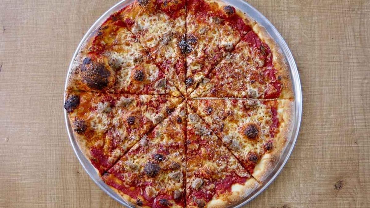 18" New York Pizza - Meatball
