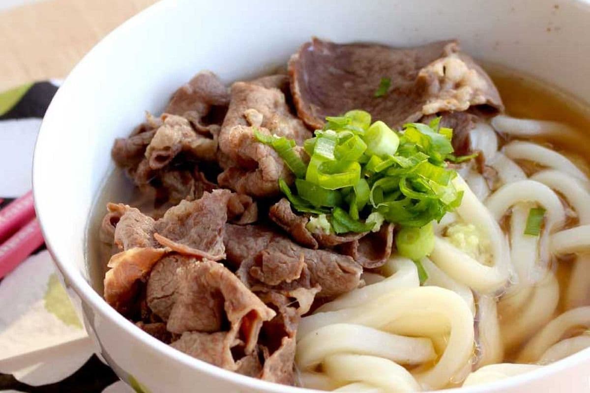 85. Beef(AAA Beef), Chicken, or HK BBQ Pork Udon Soup