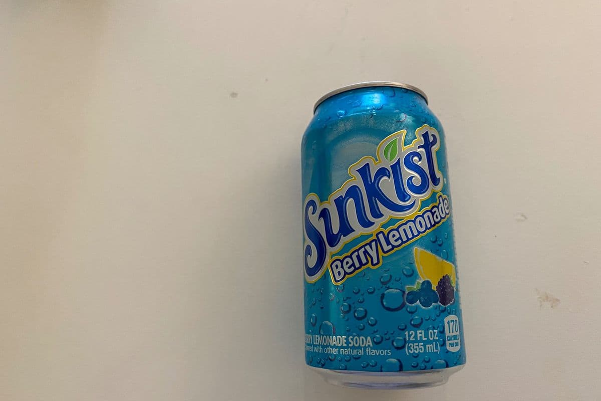 Sunkist Berry Lemonade (355mL)