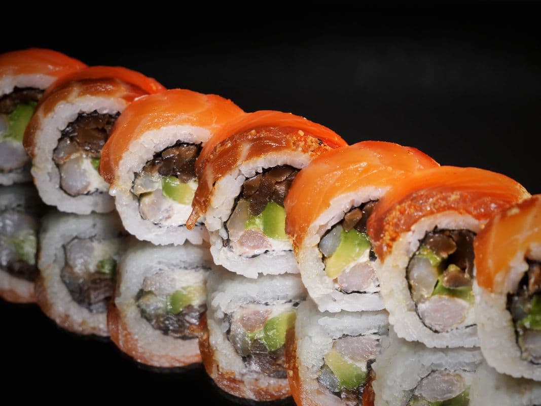 Karakuchi roll