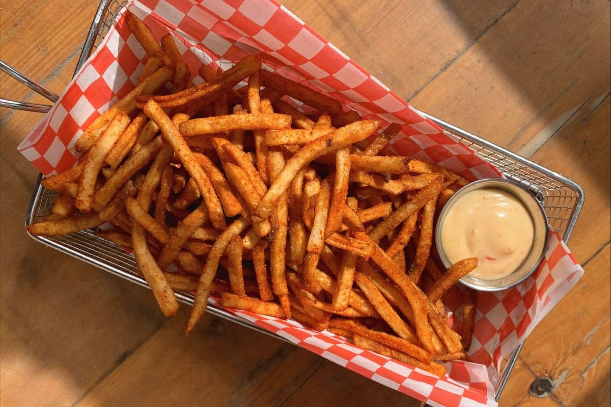 Spicy Waffle Fries (Large) - Comes with Aioli