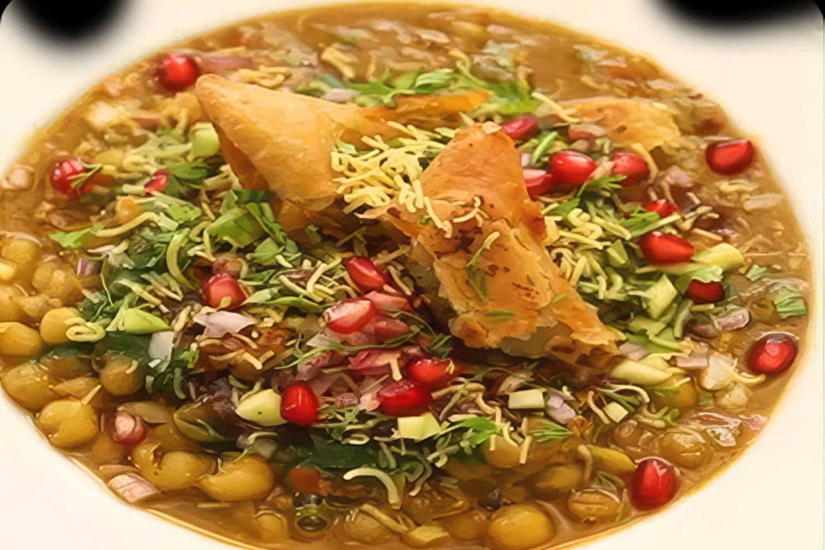 Ragda Samosa