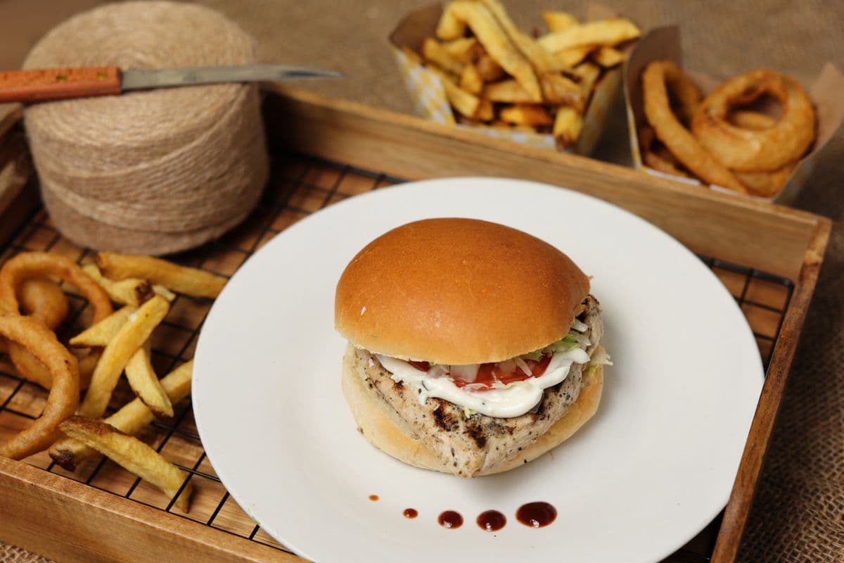 Grilled Chicken on a Pita or Bun