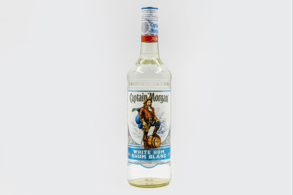 CAPTAIN MORGAN WHITE (1 x 750ML)