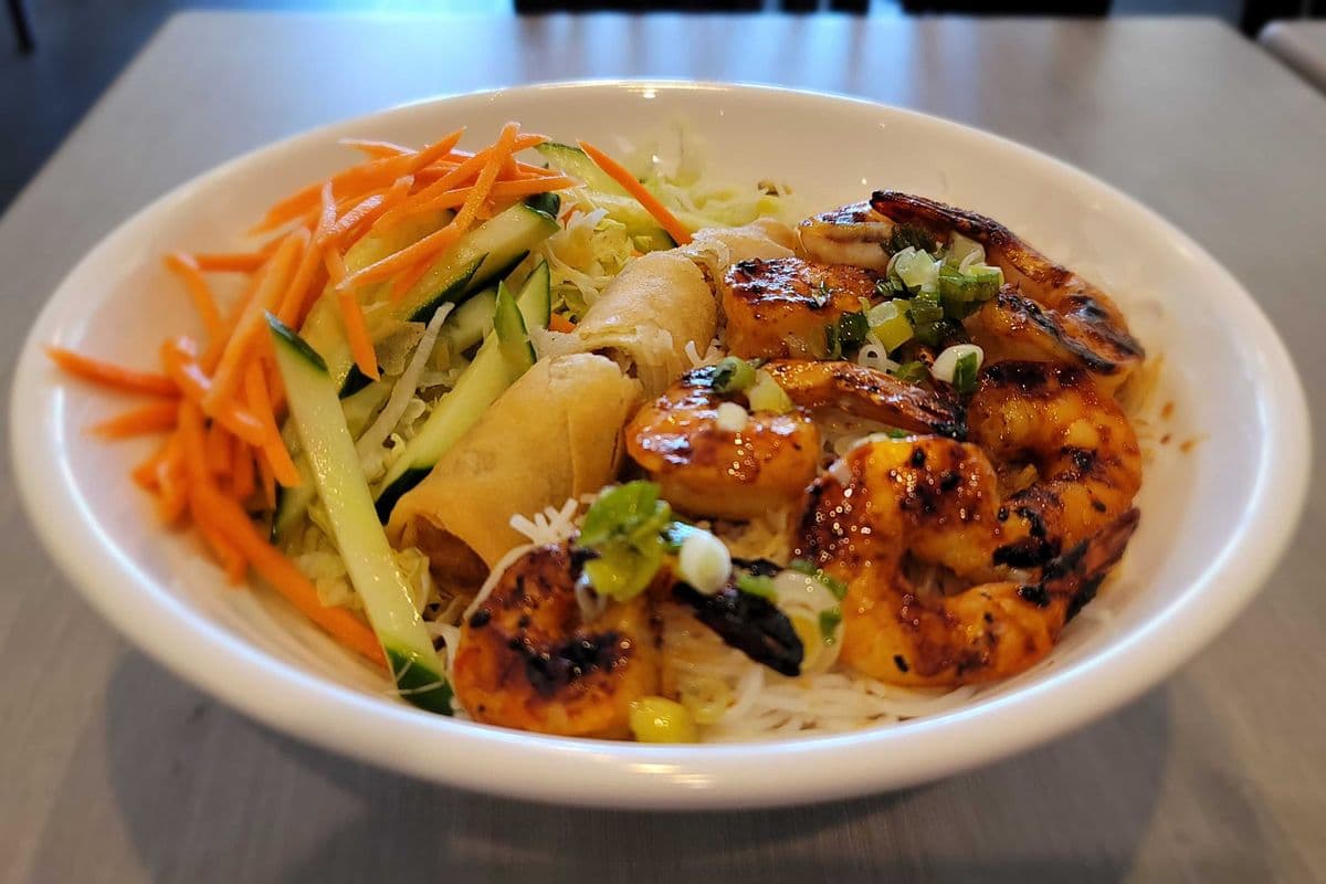 Vermicelli with grilled shrimp / Bun Tom Nuong