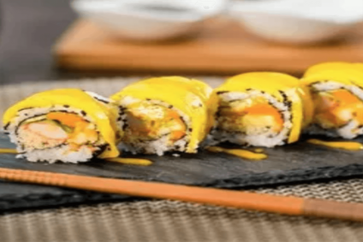 Mango Tango Roll (4 pcs) *504*
