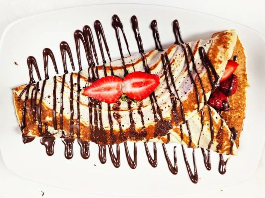 Crêpe fraises-choco-banane / Strawberry-Choco-Banana Crepe