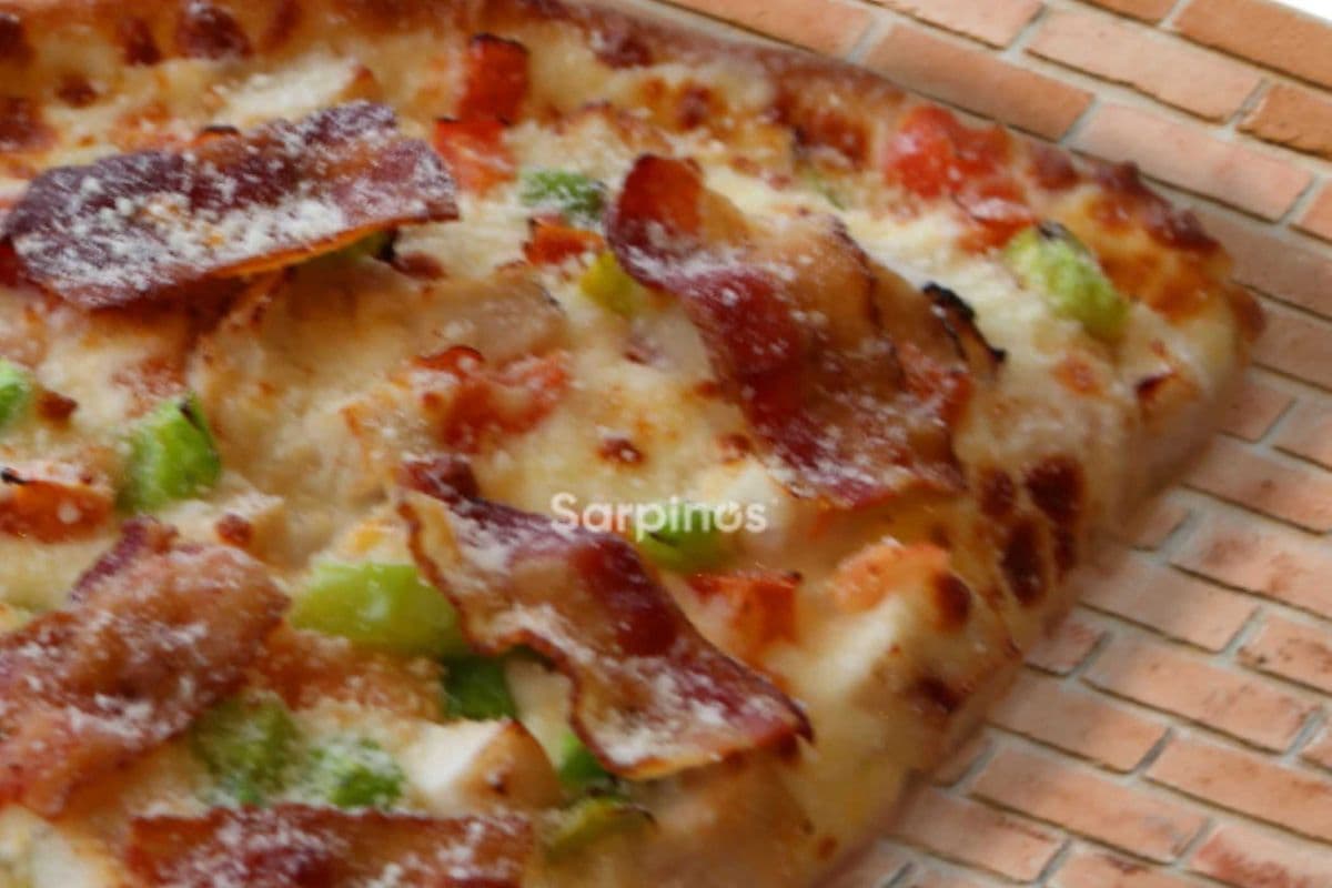12" Ranch-Style Chicken Pizza (Medium (12"))