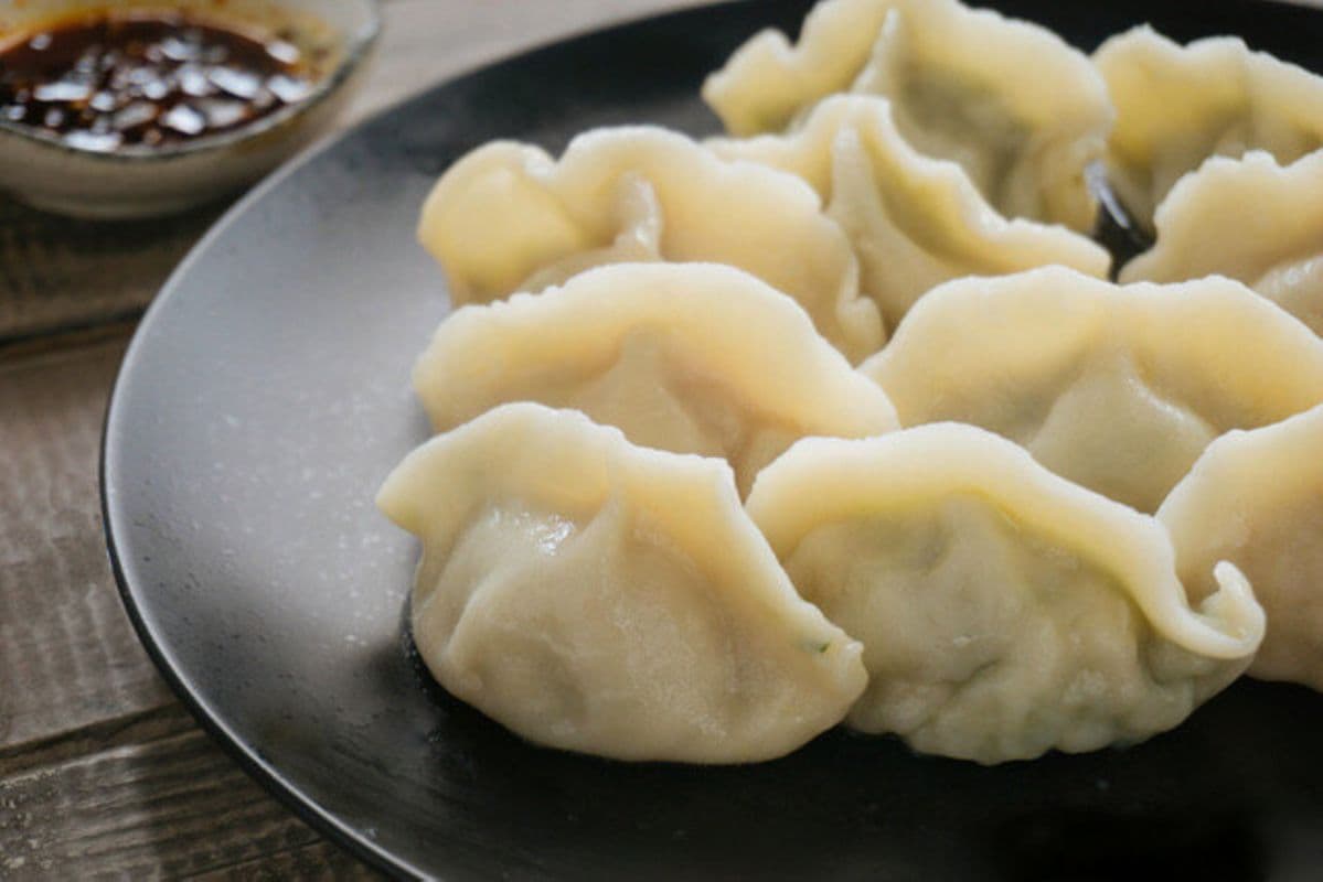 1. Handmade Dumplings (16 pcs)