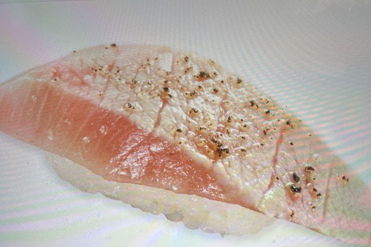 Tuna Toro Aburi （金枪肚腩寿司）1pc
