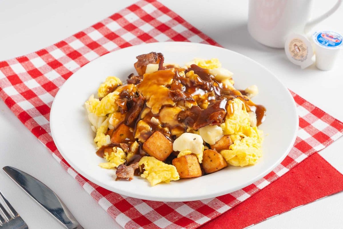 Breakfast Poutine