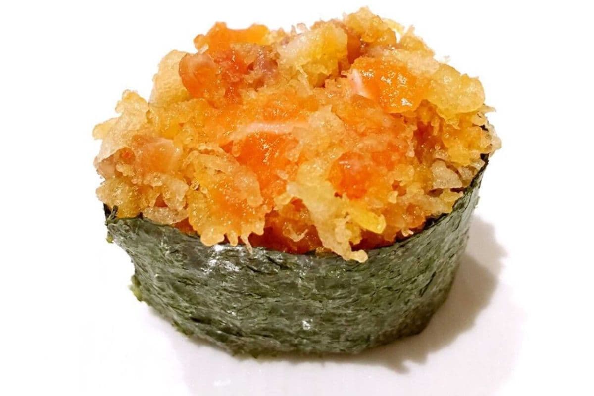 A15. Spicy Crispy Salmon Sushi(1 pc)
