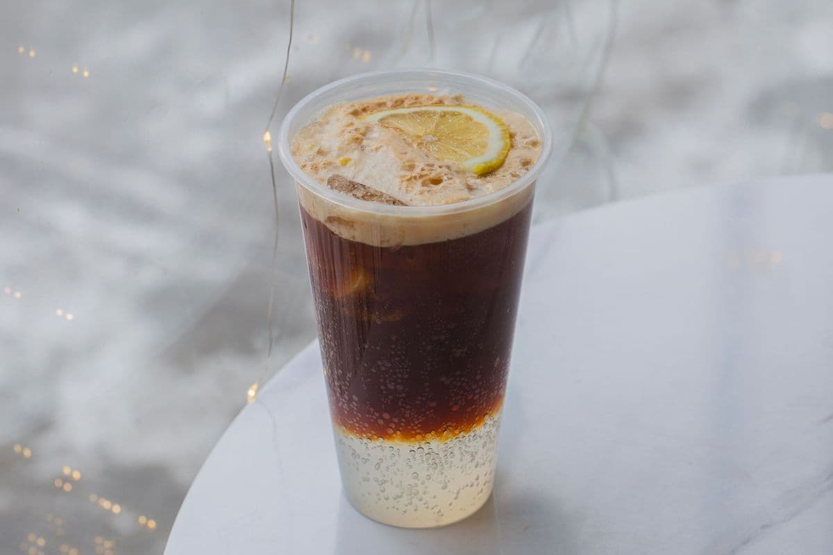 Sparkling Americano with Lemon 16 oz