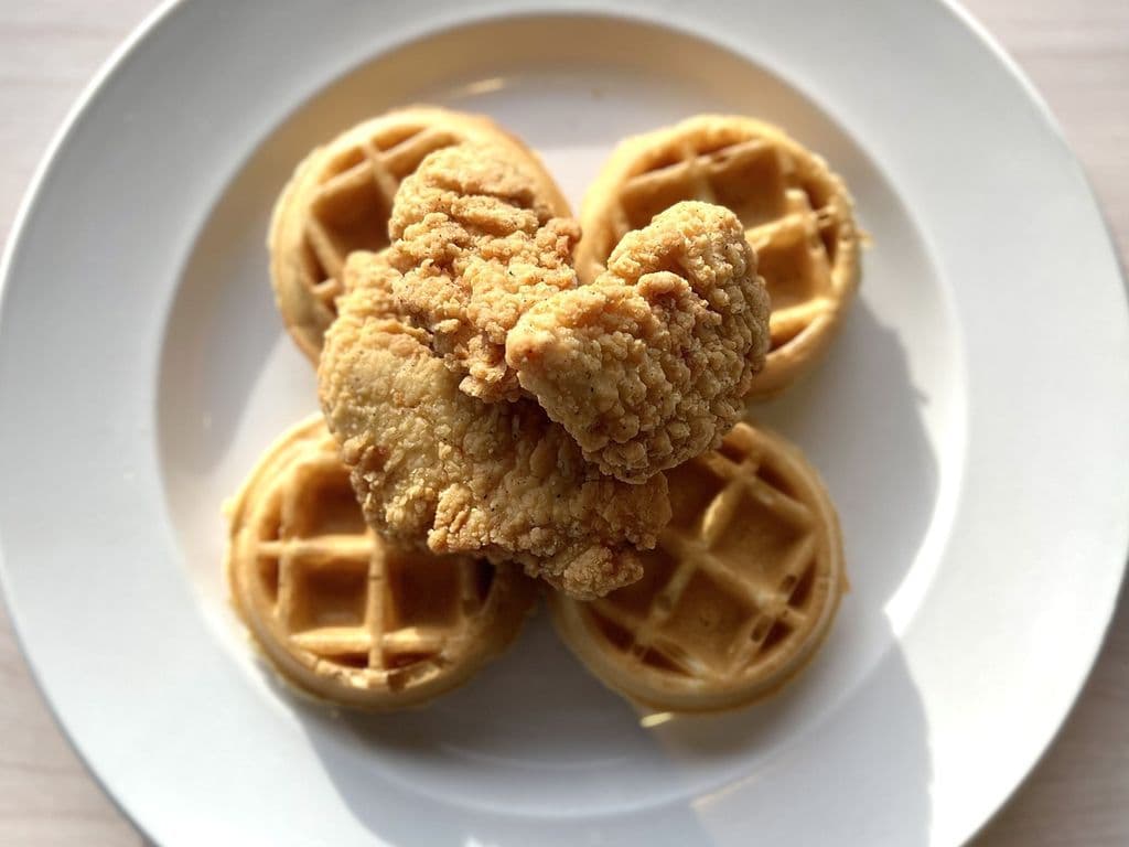 CRISPY CHICKEN N WAFFLES