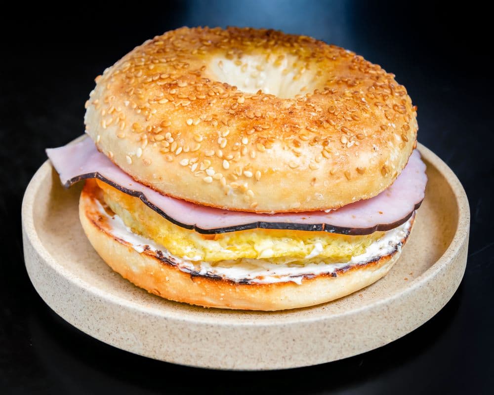 Brekkie Bagel