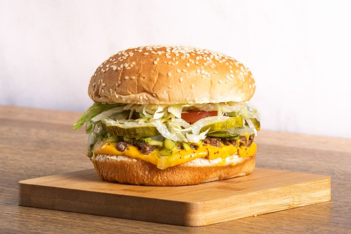 FATBURGER W/ CHEESE