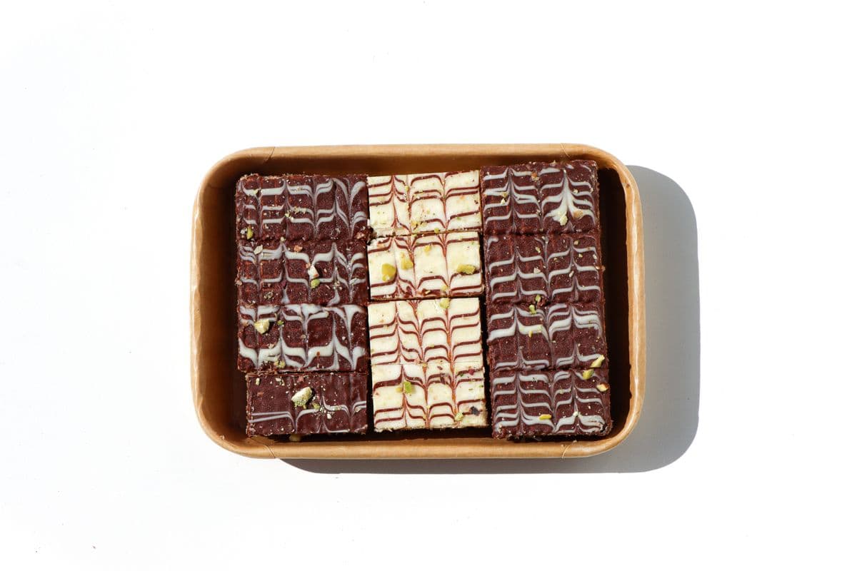 Dark & White Chocolate Wafer (Small Box)