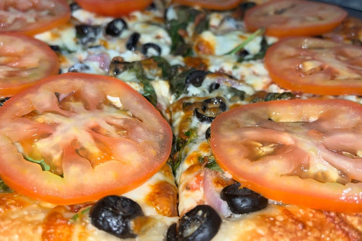 13. 12" Medium veggie Mediterranean Pizza