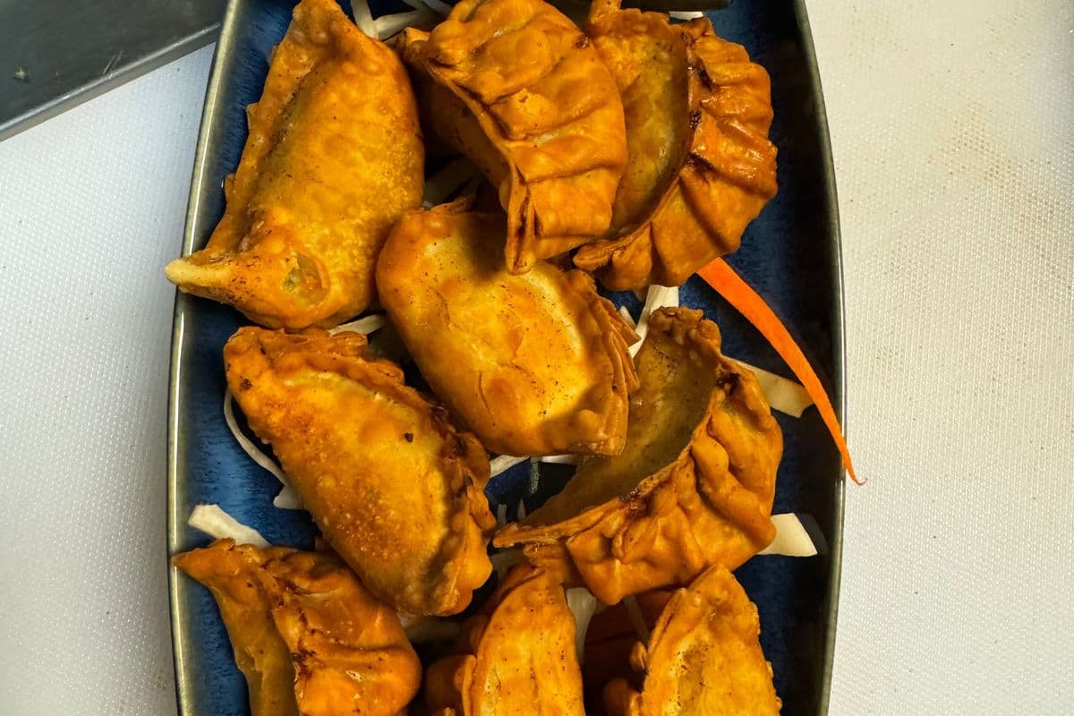 Chicken Fried Mo:Mo (10 Pcs )