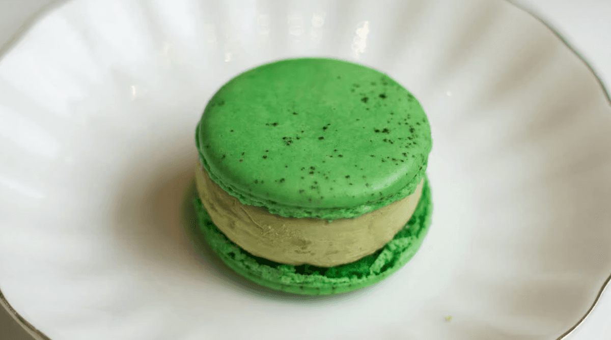 Matcha Macaron