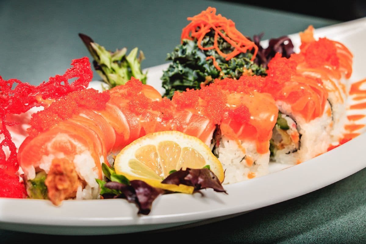 Red Dragon Roll (8 pcs)