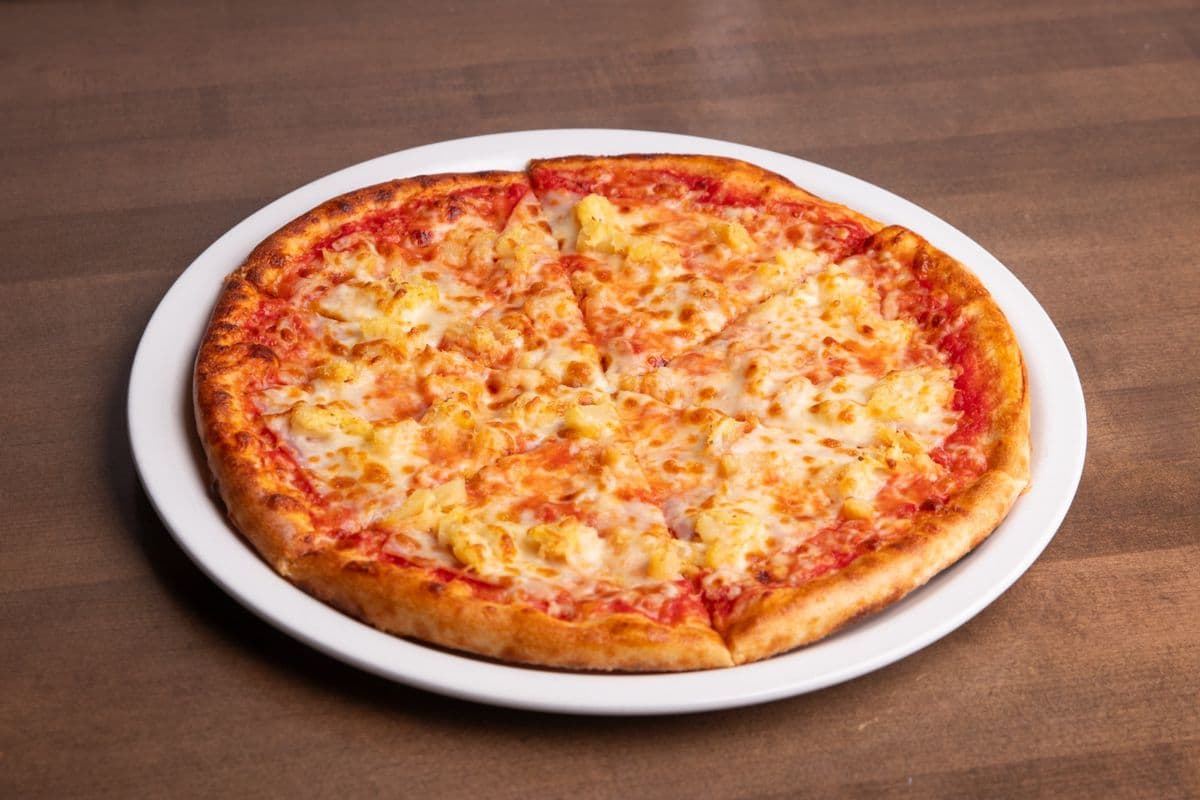 Medium Hawaiian Pizza