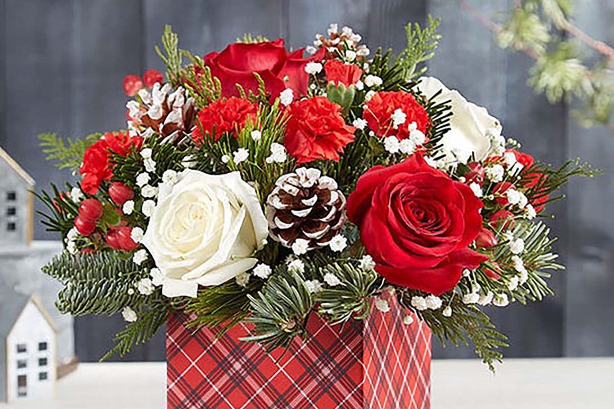 Christmas Traditions™ Box Bouquet