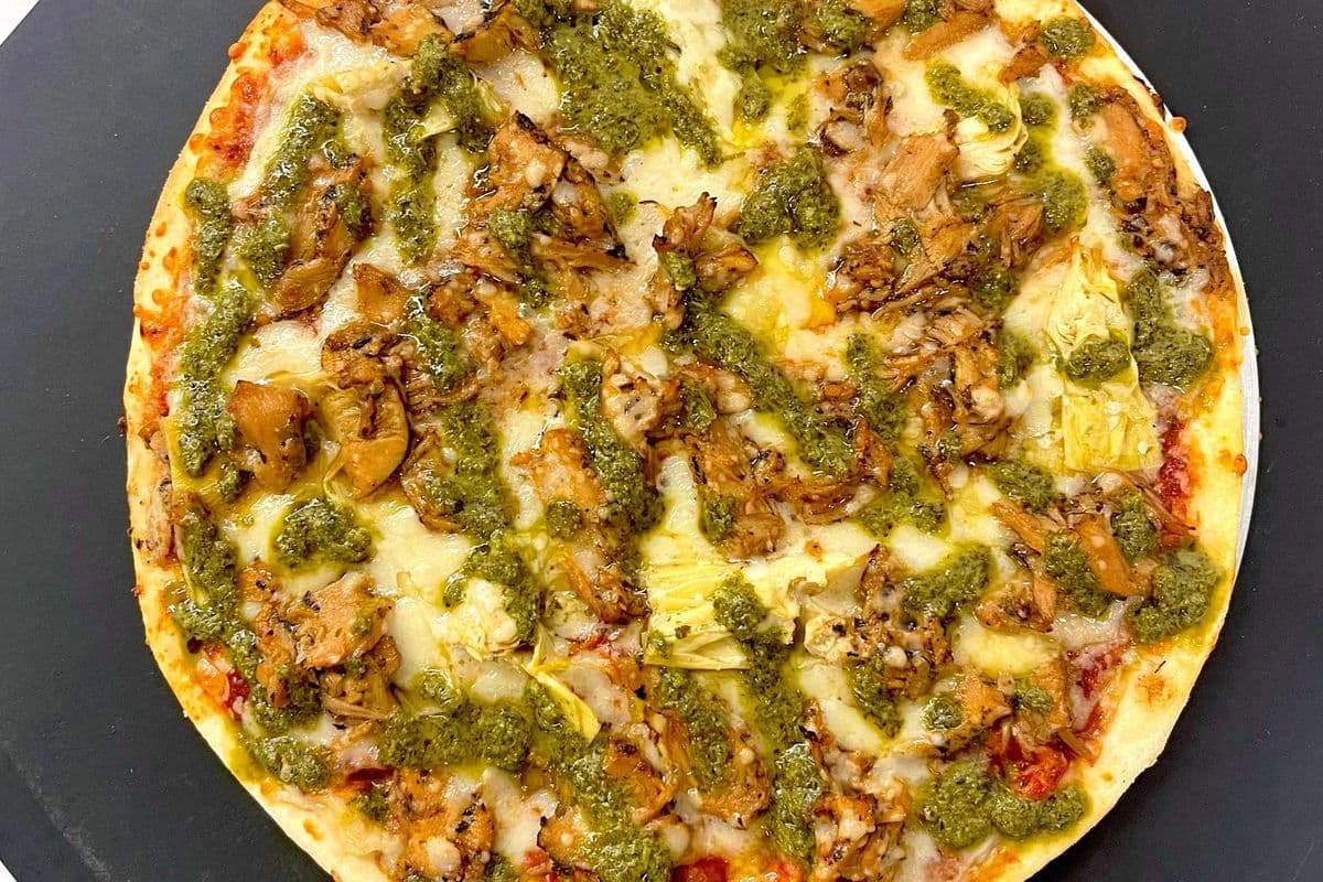 20" Terminator Dijo's Supreme Pesto Pizza