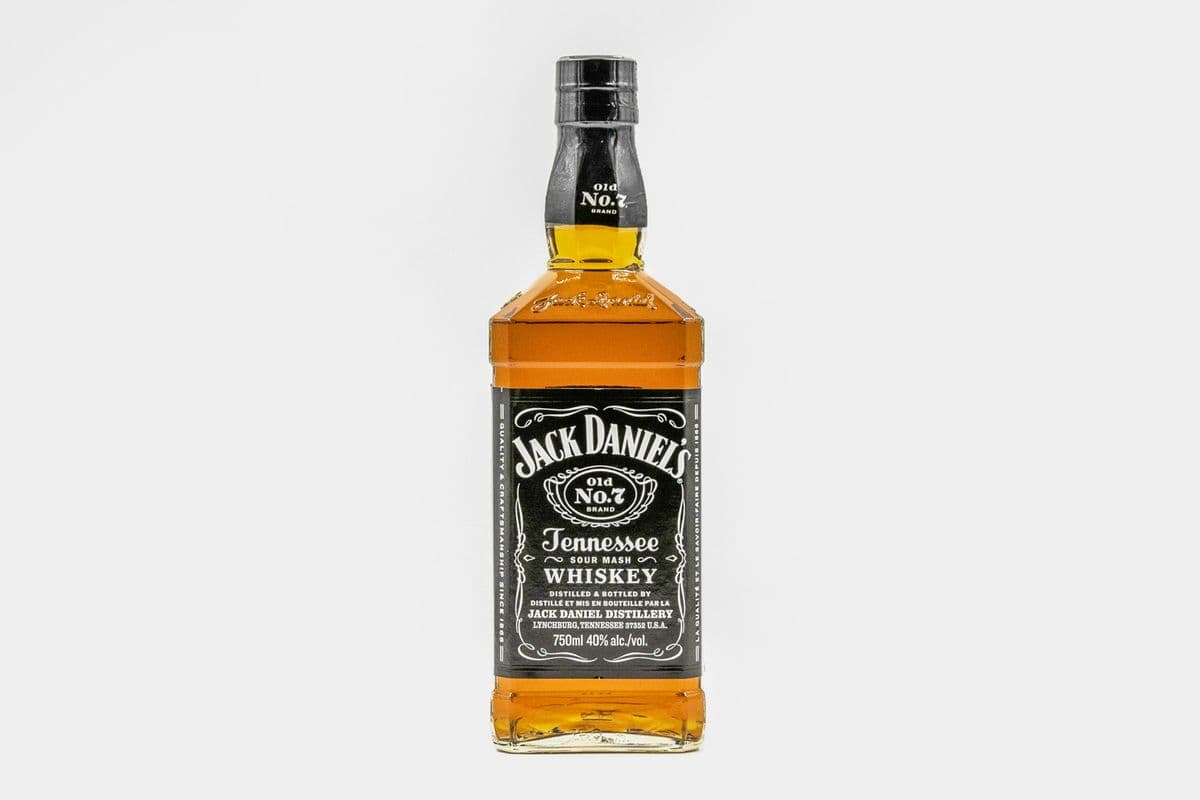 Jack Daniels Old NO7 Tennessee Whiskey 750ml (1 x 750ml)