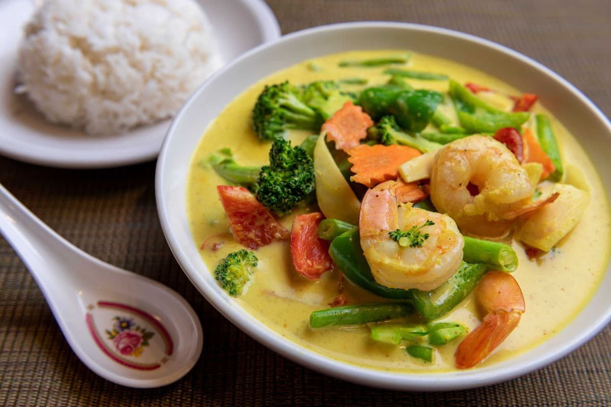 46. Yellow Curry (Chicken)