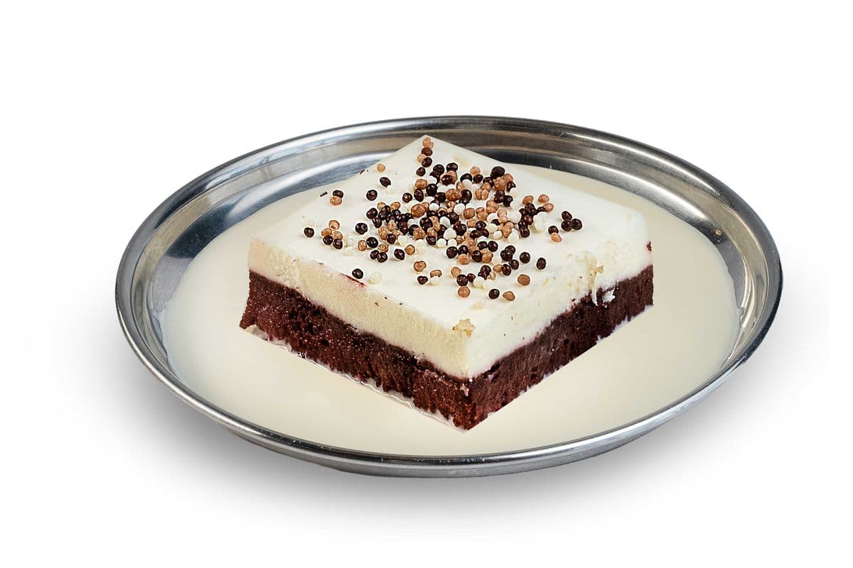 Red Velvet Milk Cake (300 Cal)