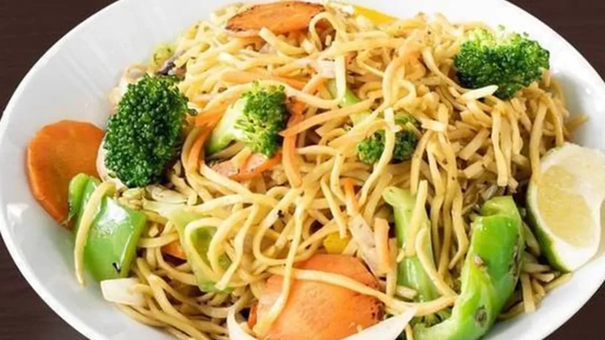 Hakka Noodles