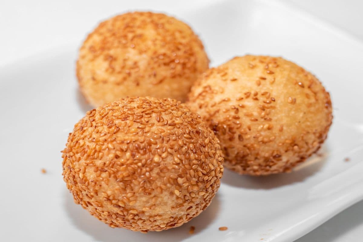 A3. Sesame Balls (Bánh Cam)