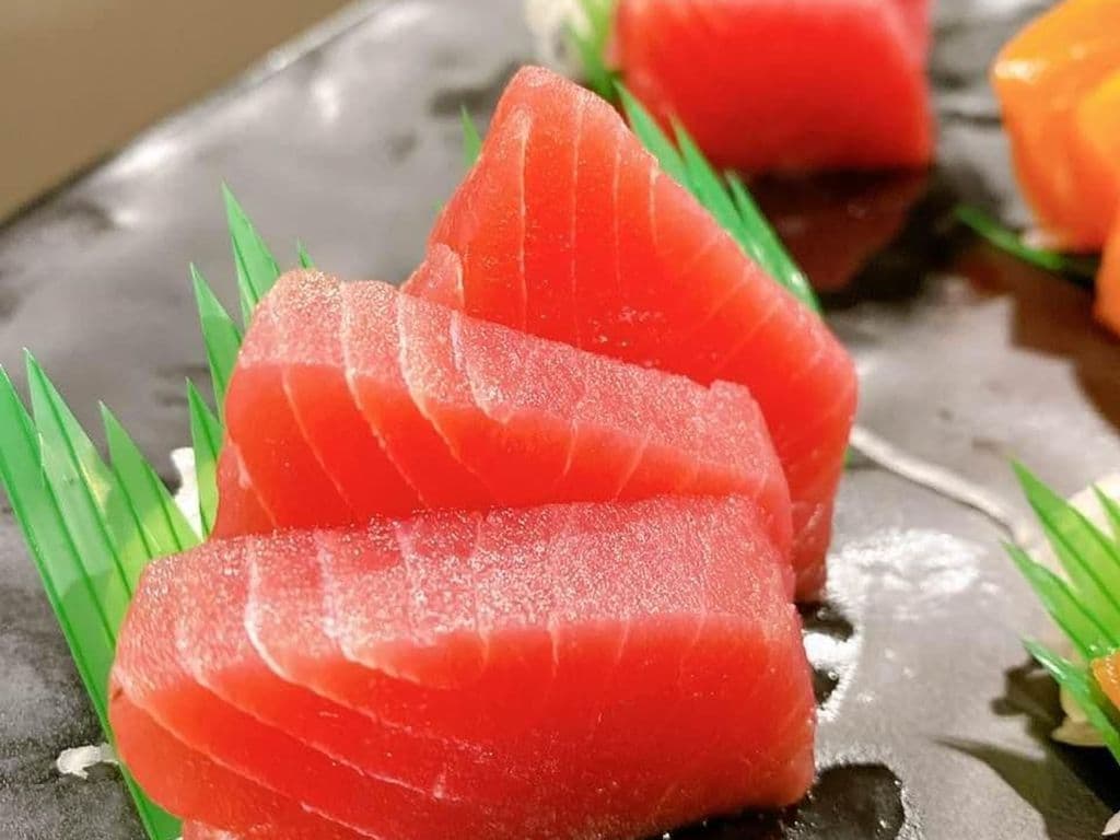 Bincho Maguro (Albacore Tuna) (Red Tuna) Sashimi 6pcs (GF)