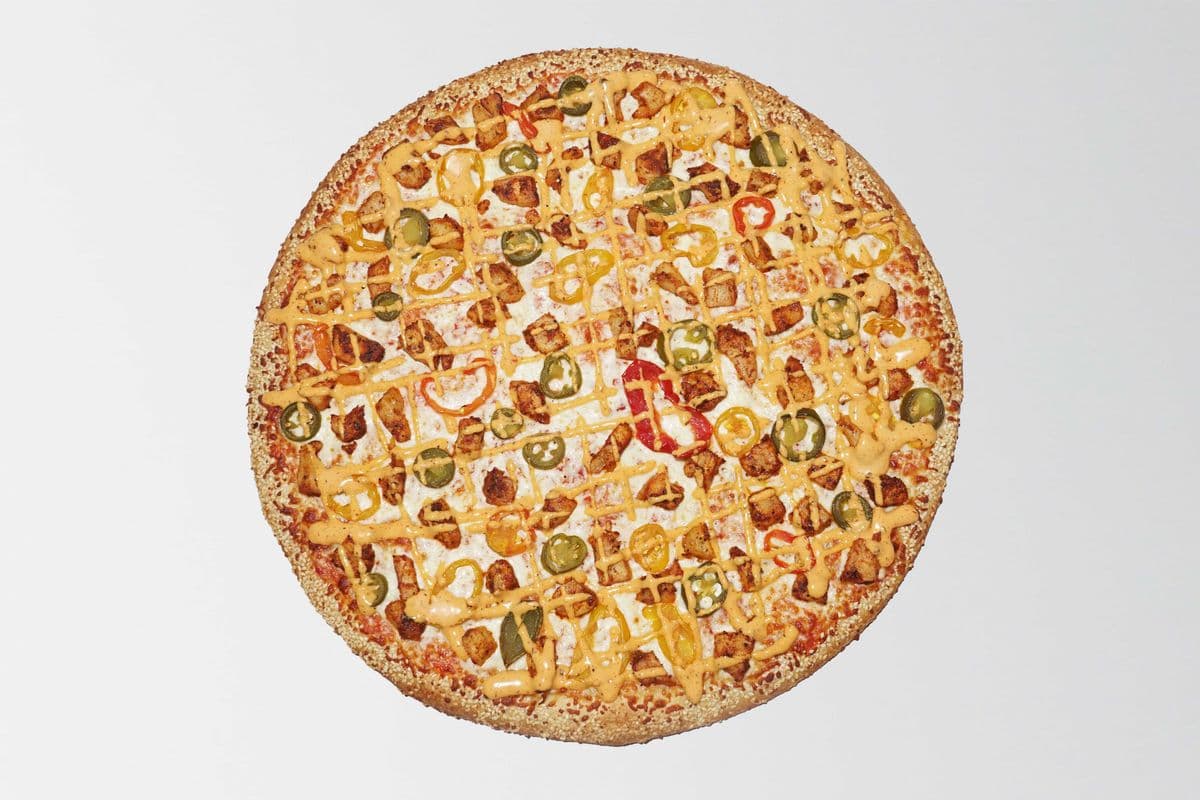 Medium Chipotle Chicken Pizza