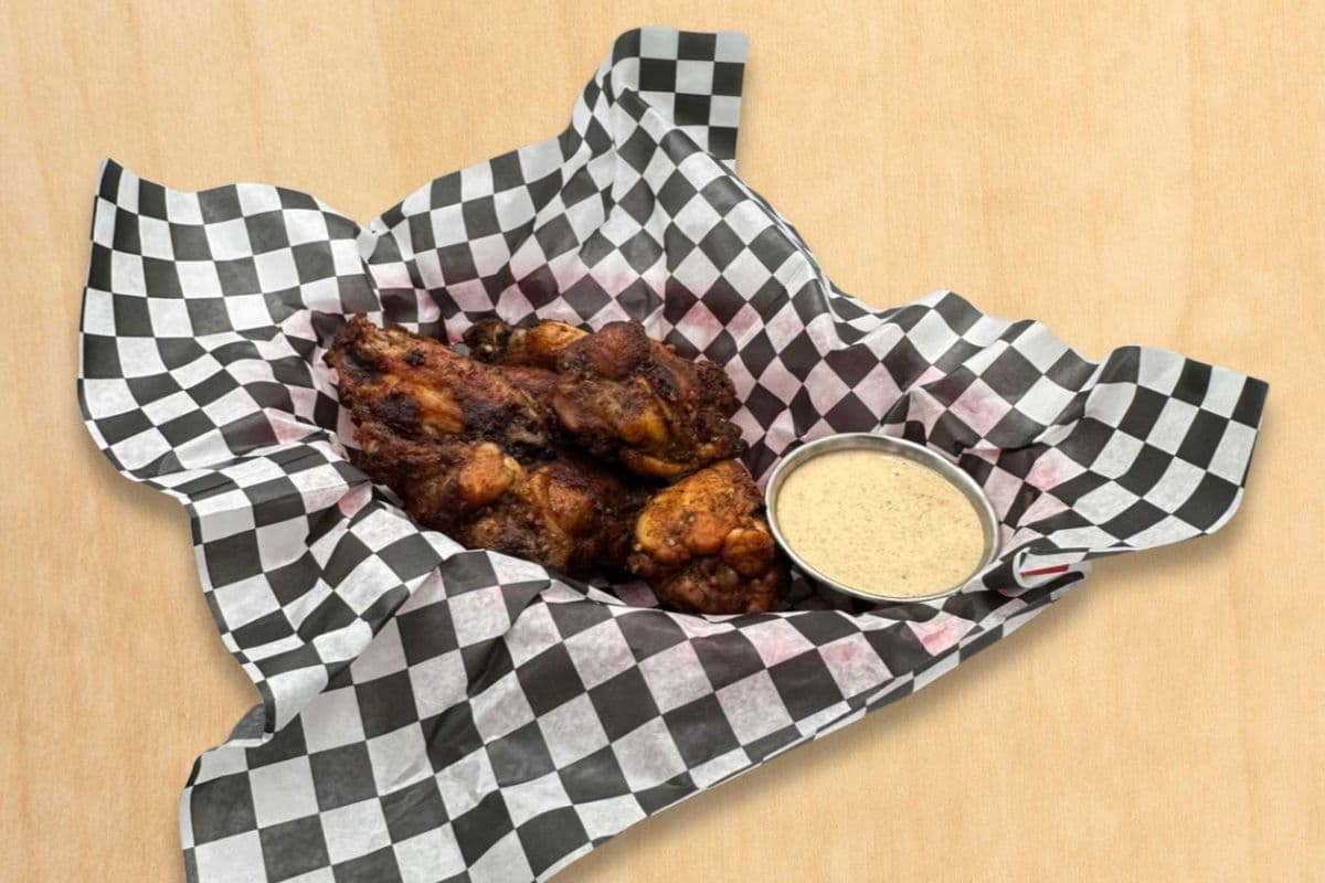 T's Smoked Chicken Wings