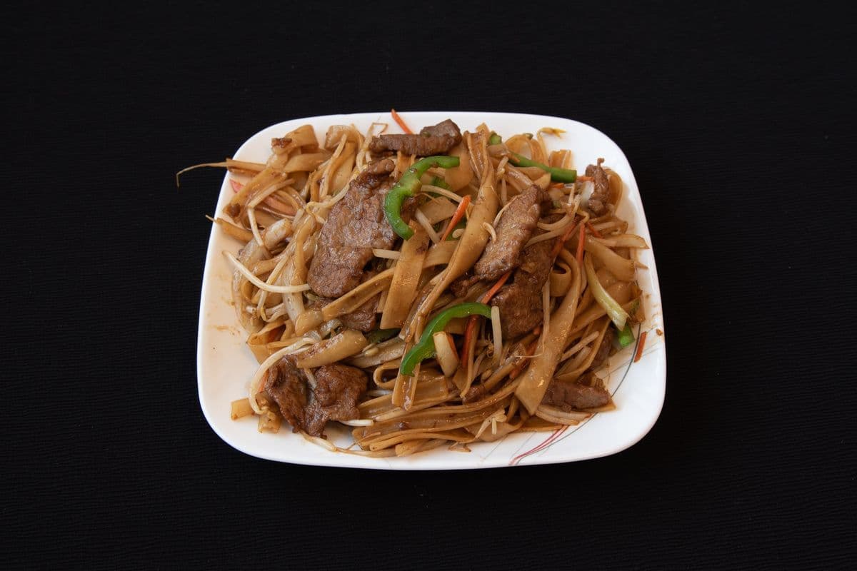 76. Ocean King-Style Beef Chow Fan