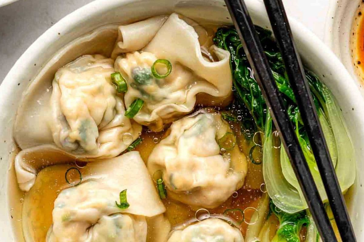Wonton Soup (10 Pcs)