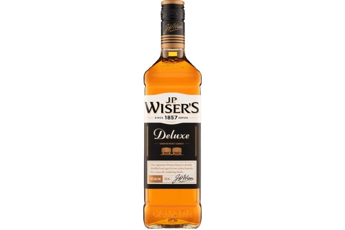 JP Wiser's Deluxe (26 oz) (1 x 750 mL)