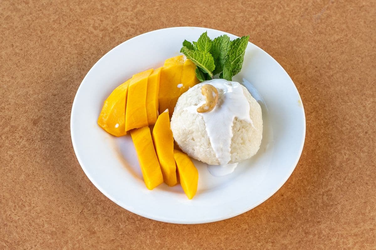 62. Riz collant avec mangue / Sticky Rice with Mango
