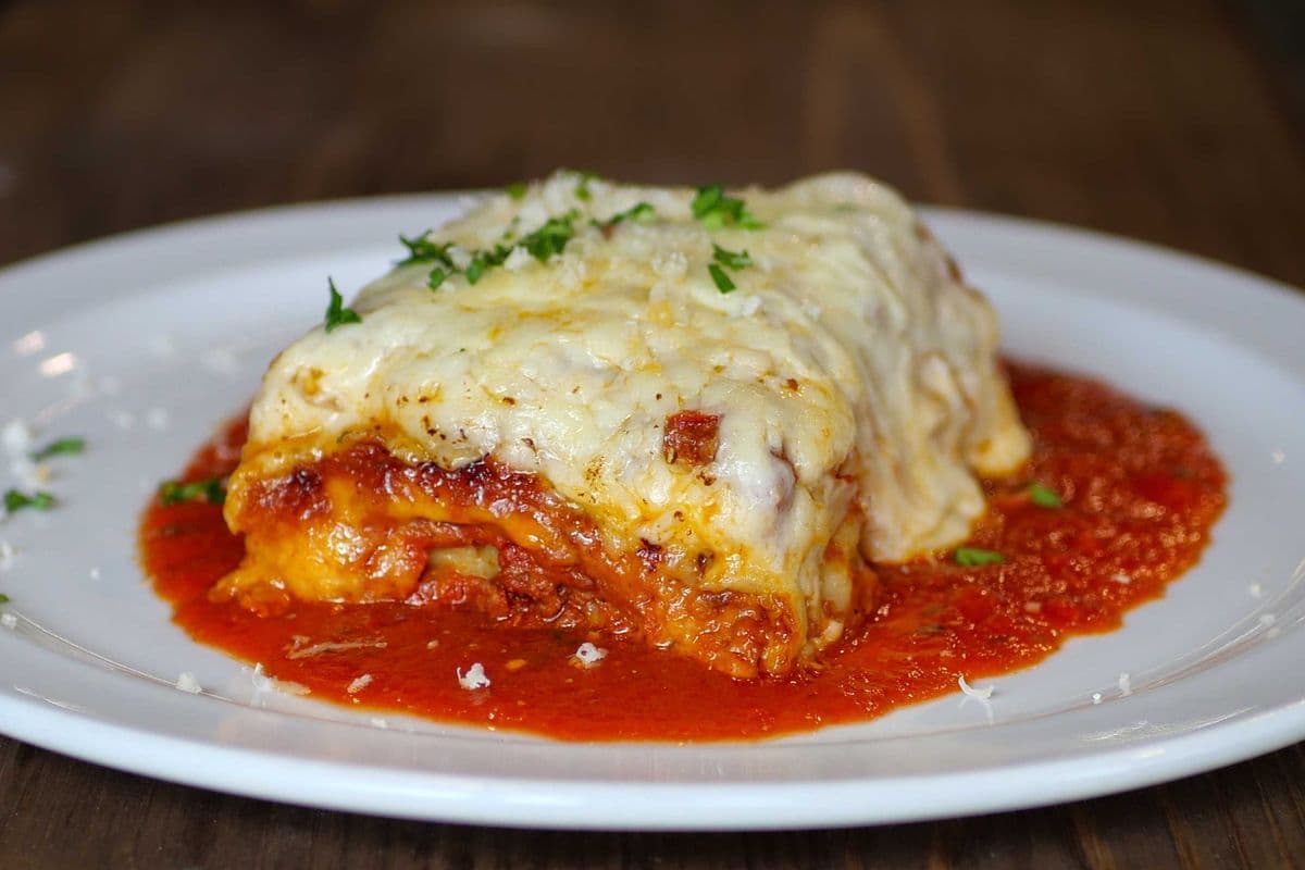 Beef Bolognese Lasagna (1 pc)