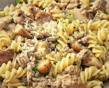 Fusilli Funghi E Salsiccia