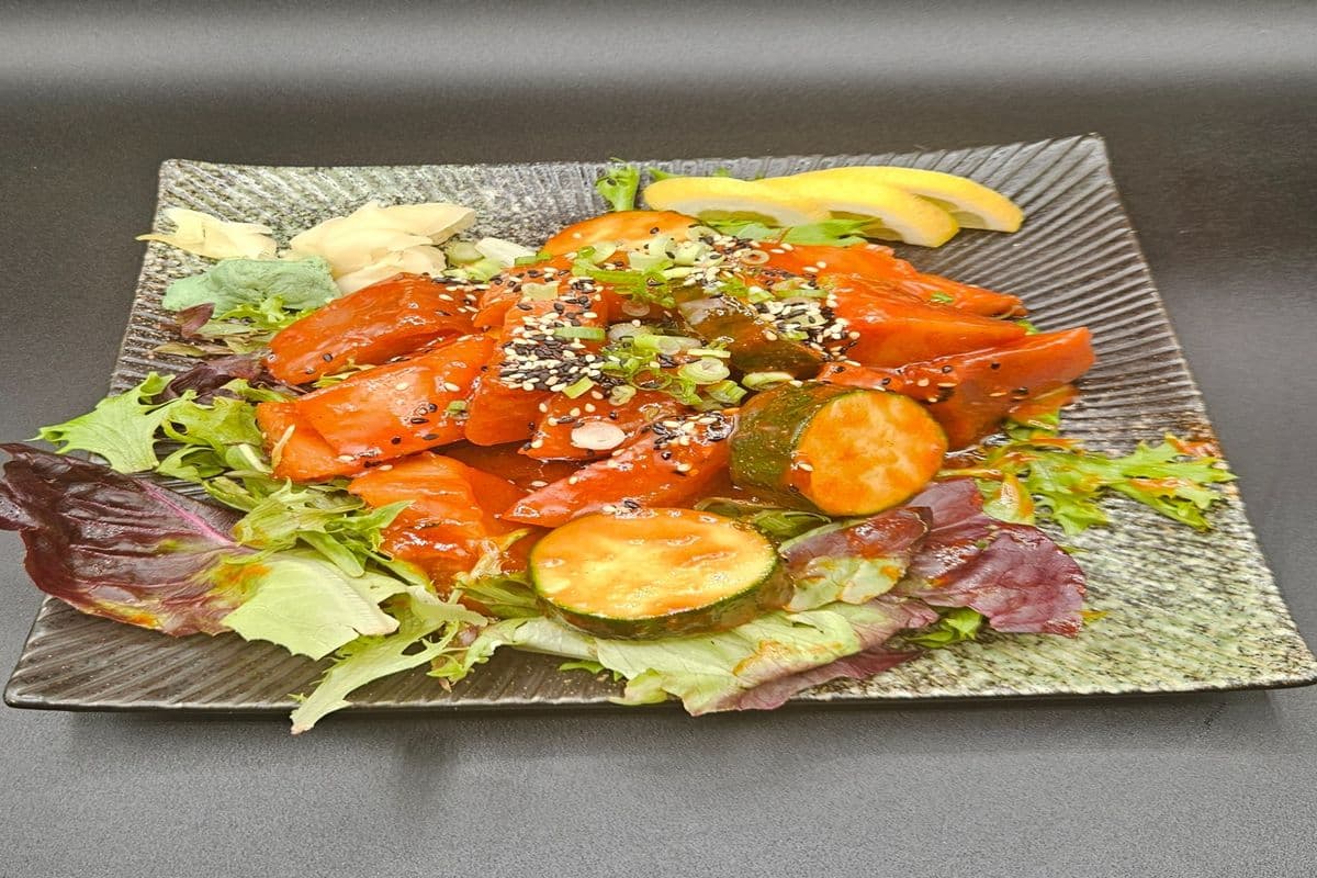 Spicy Salmon Sashimi