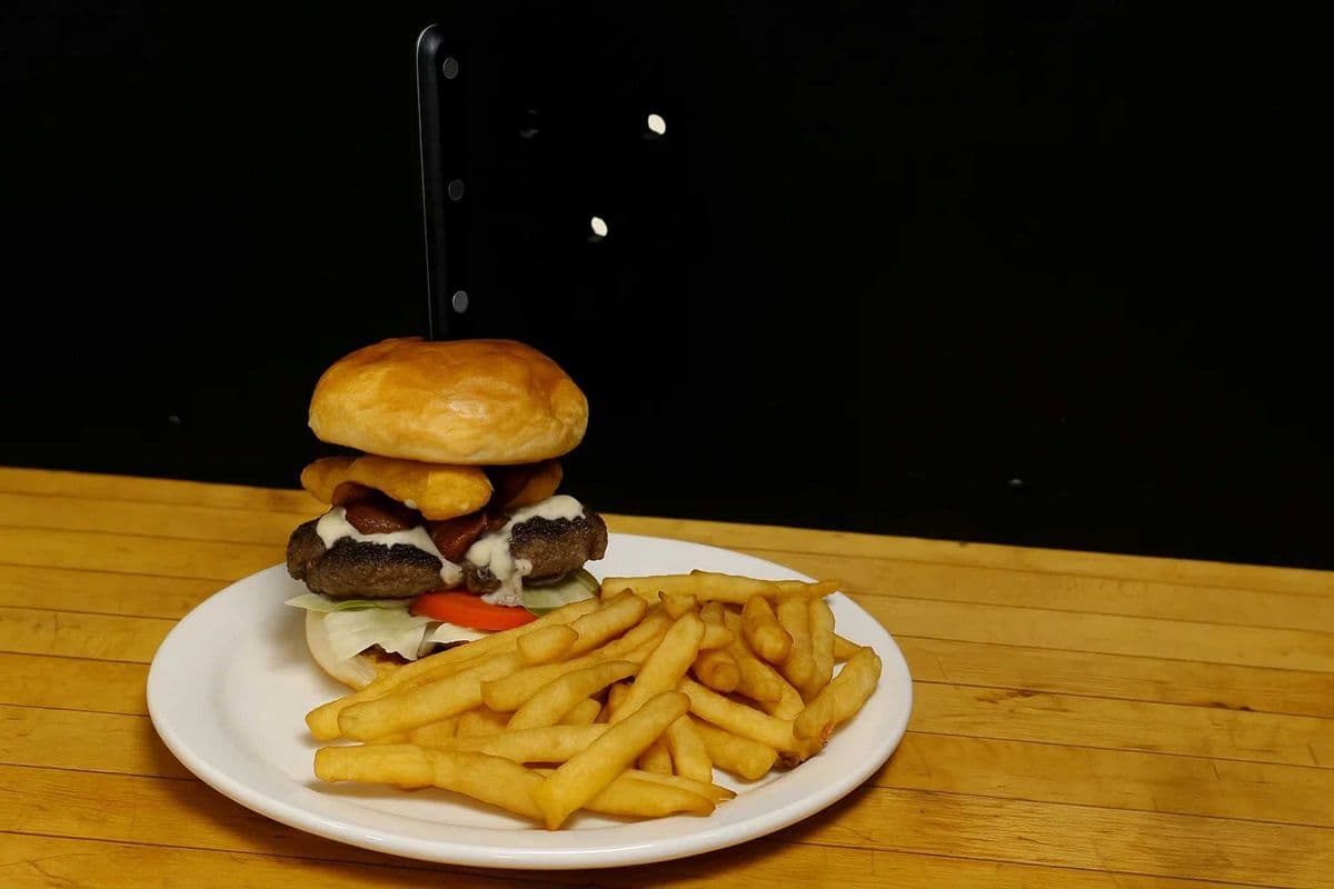 Bacon and Mozza Burger