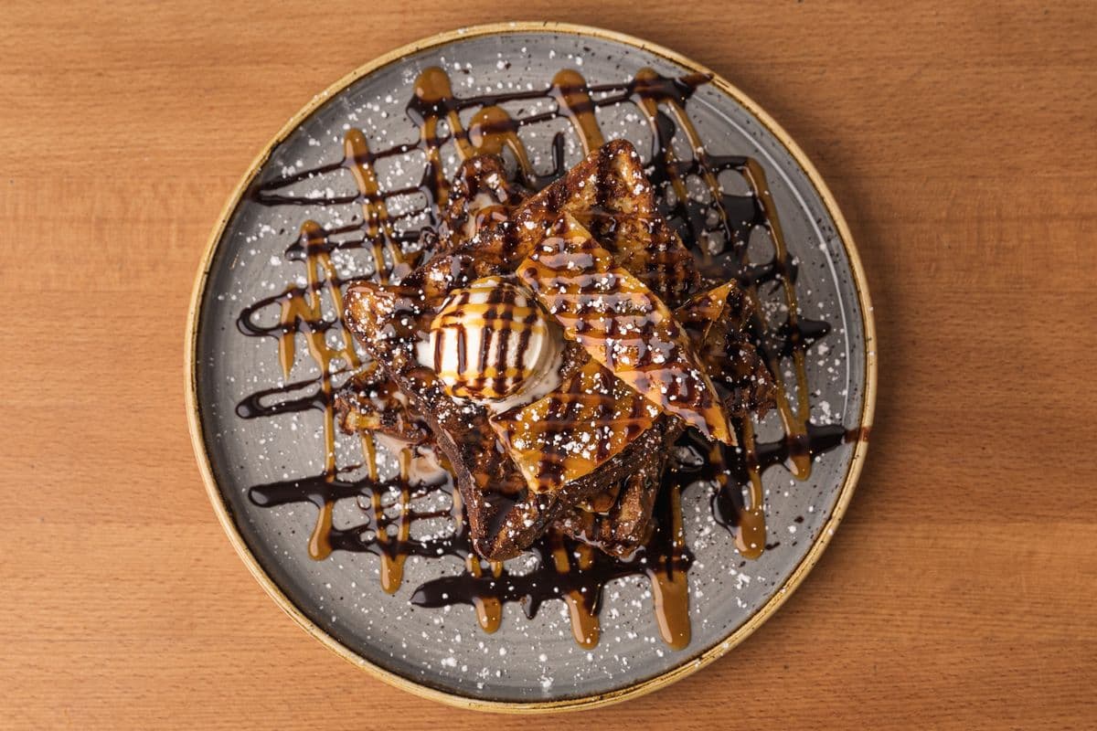 Brûlée Banana French Toast