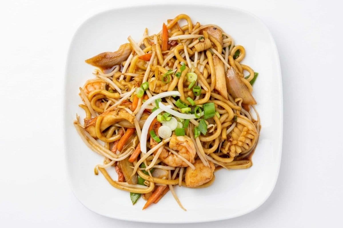 26b. Seafood Stir-Fried Udon Noodles