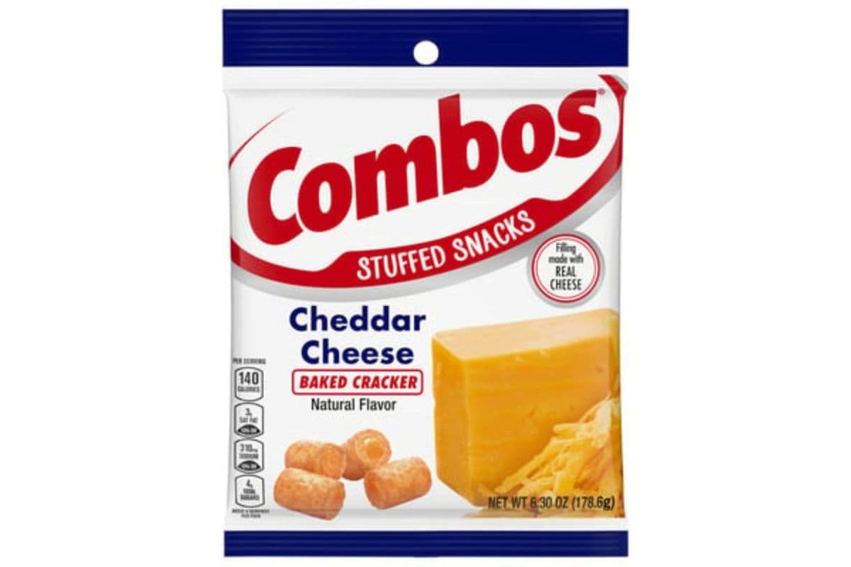 Combos Cheddar Cheese Baked Cracker Stuffed Snacks (178.6 g)
