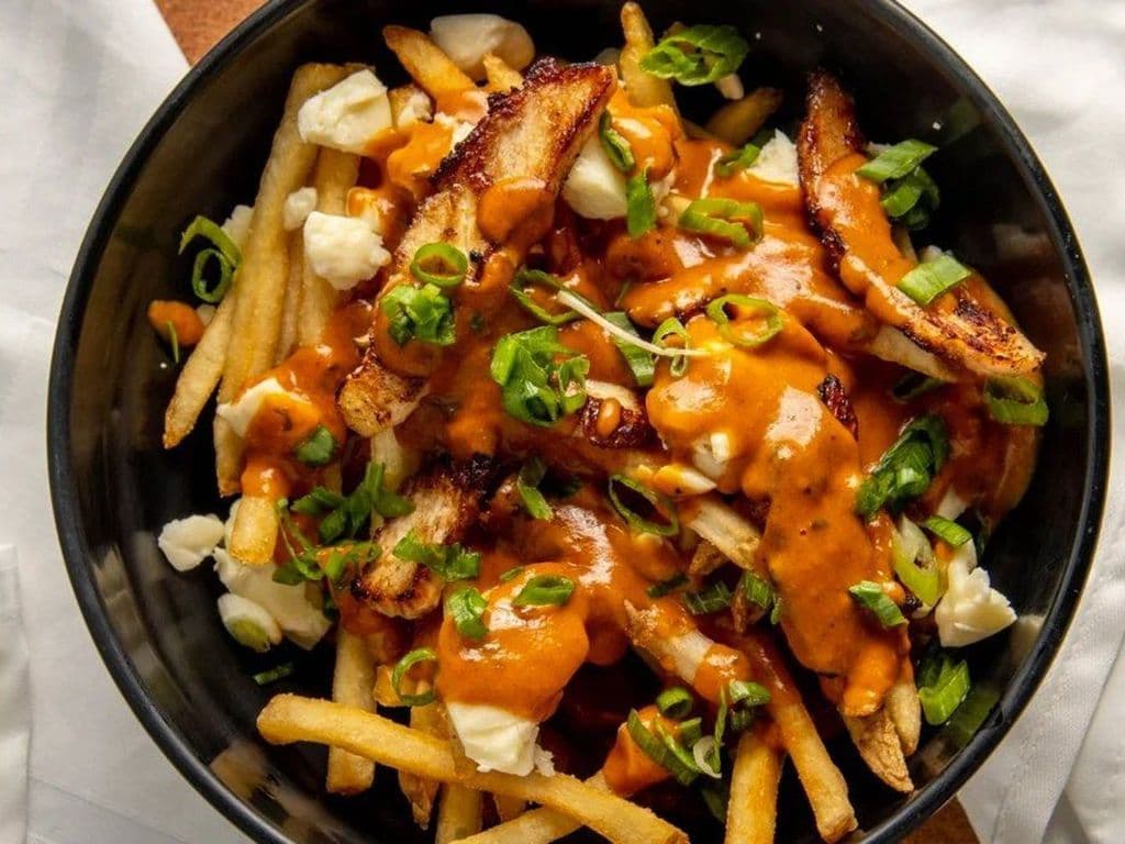 Buffalo Chicken Poutine