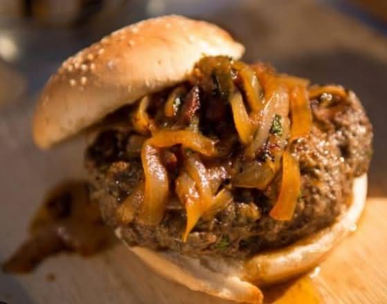 Classic Cheese Burger