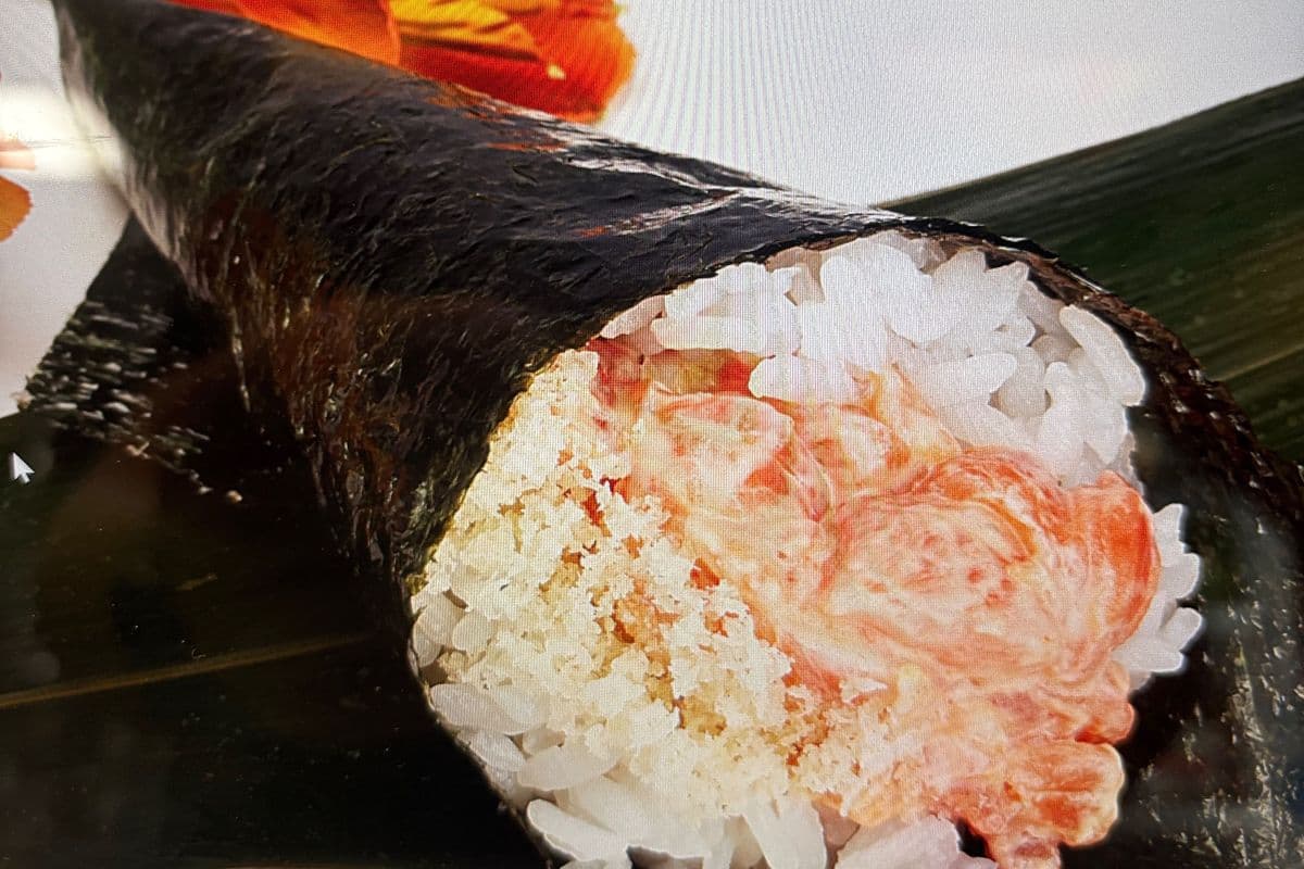 Spicy Salmon Hand Roll